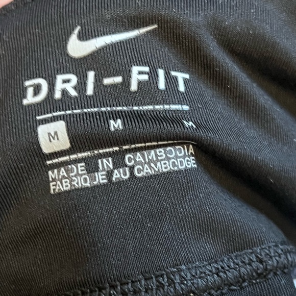 Women's Nike Dri-Fit Black Workout Capris - Picture 9 of 10